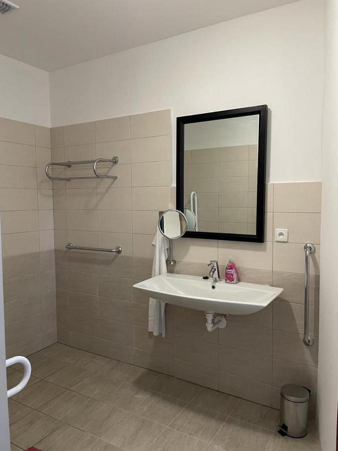 Apartments Gato Karlovy Vary Stara Role Luaran gambar