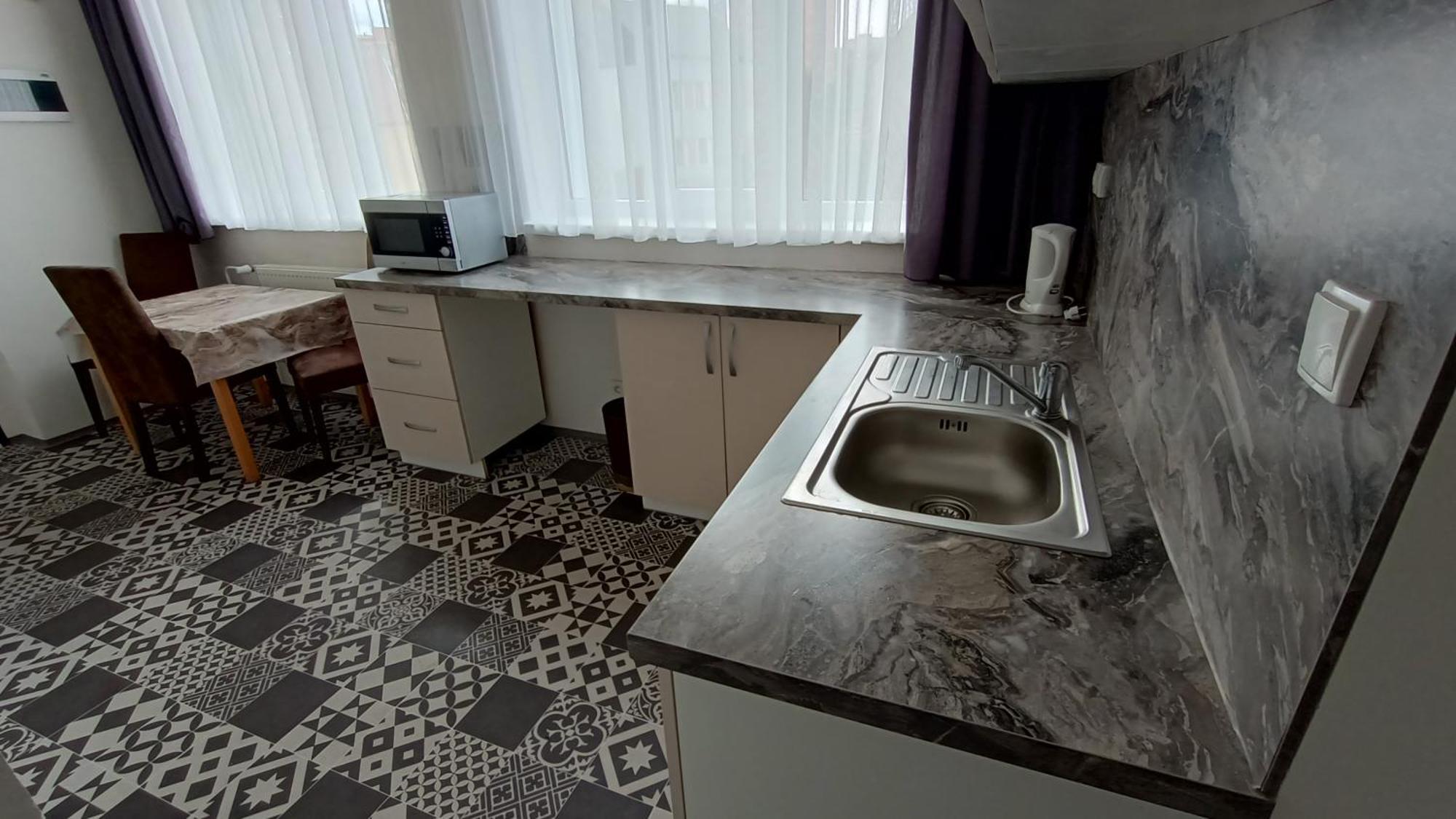 Apartments Gato Karlovy Vary Stara Role Luaran gambar