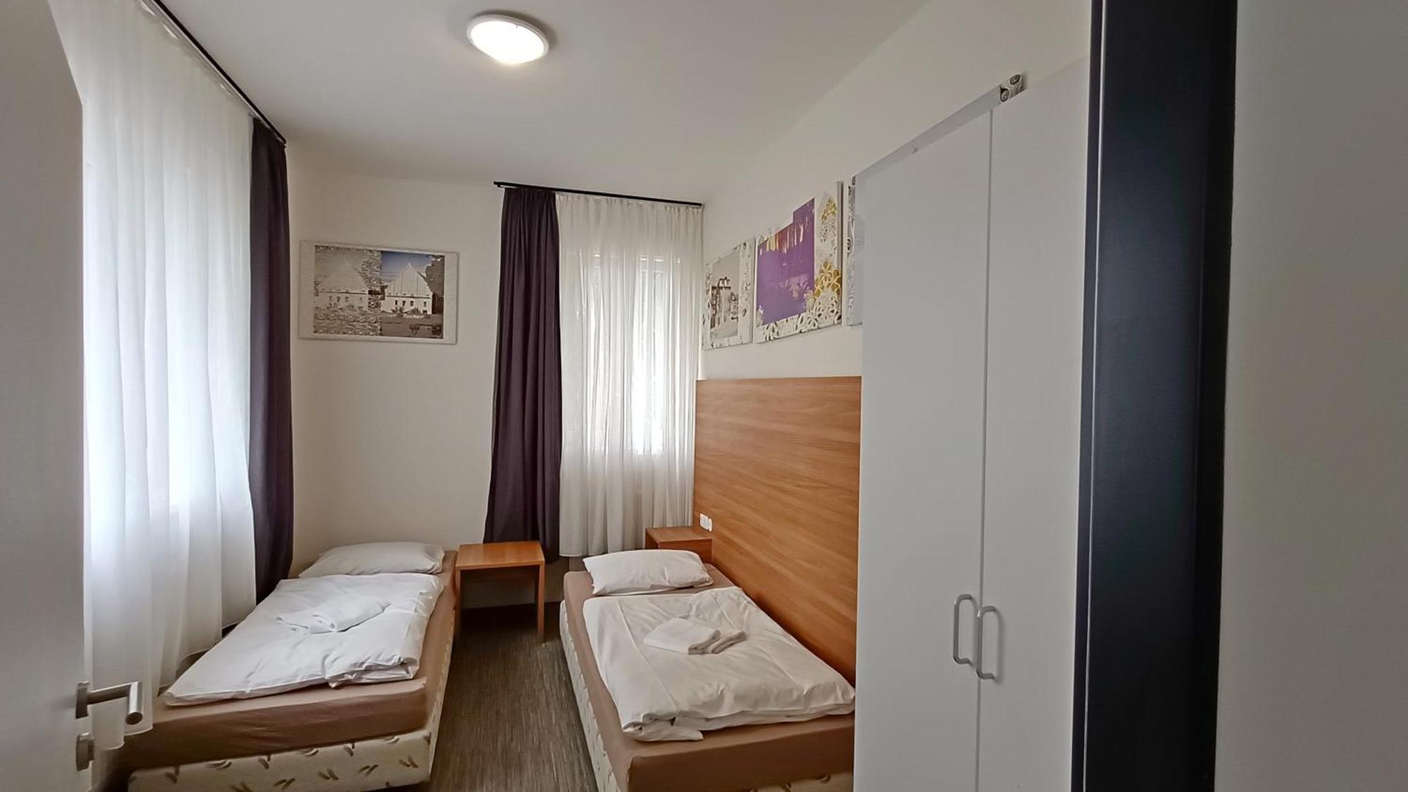 Apartments Gato Karlovy Vary Stara Role Luaran gambar
