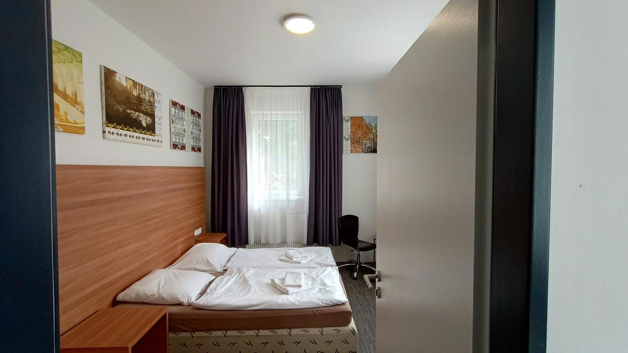 Apartments Gato Karlovy Vary Stara Role Luaran gambar